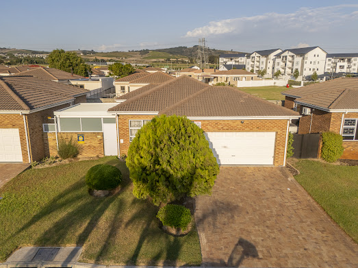 4 Bedroom Property for Sale in Hunters Creek Western Cape